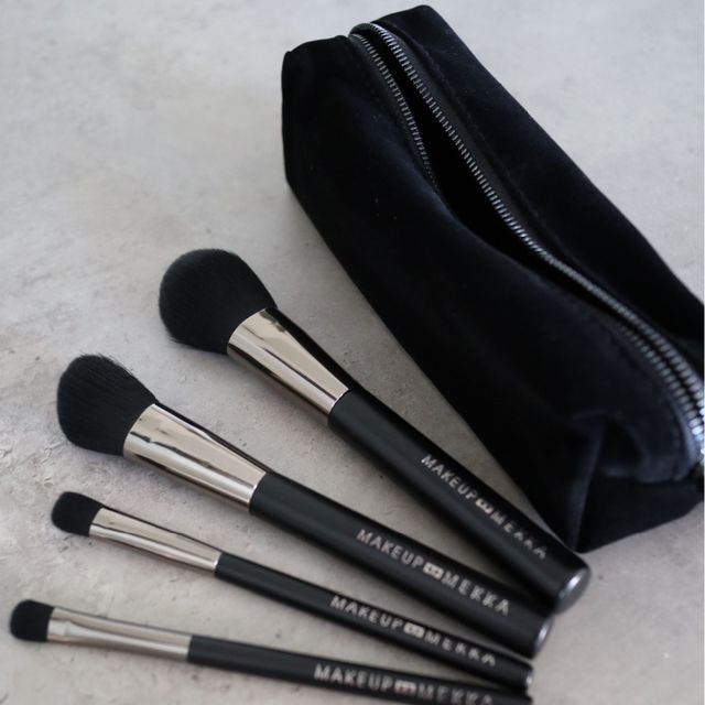 Night Brush Set & Makeup Bag Night Brush Set & Makeup Bag
